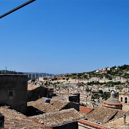 בית נופש View מודיקה